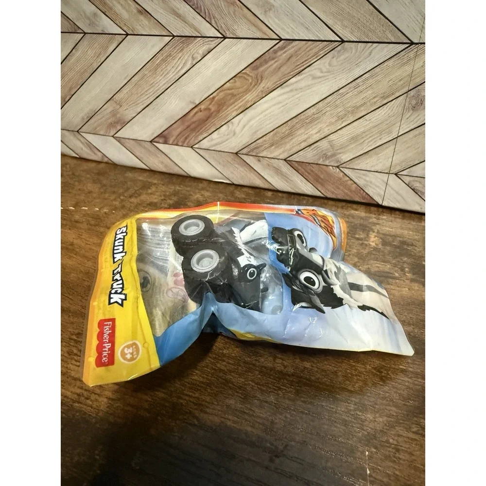 Nickelodeon Blaze And The Monster Machines Mini Skunk Truck